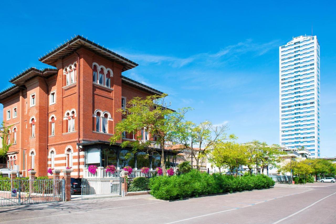 Hotel Atlantica Cesenatico Esterno foto